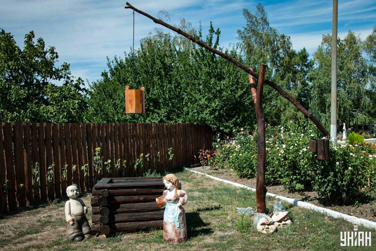 Procura o mais rapidamente possível o gato na ilusão de ótica / colagem Moje